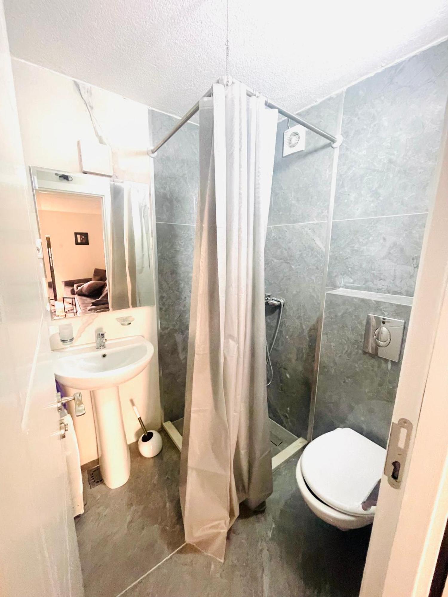 Apartamento Hearth Of Rose Herceg Novi Exterior foto