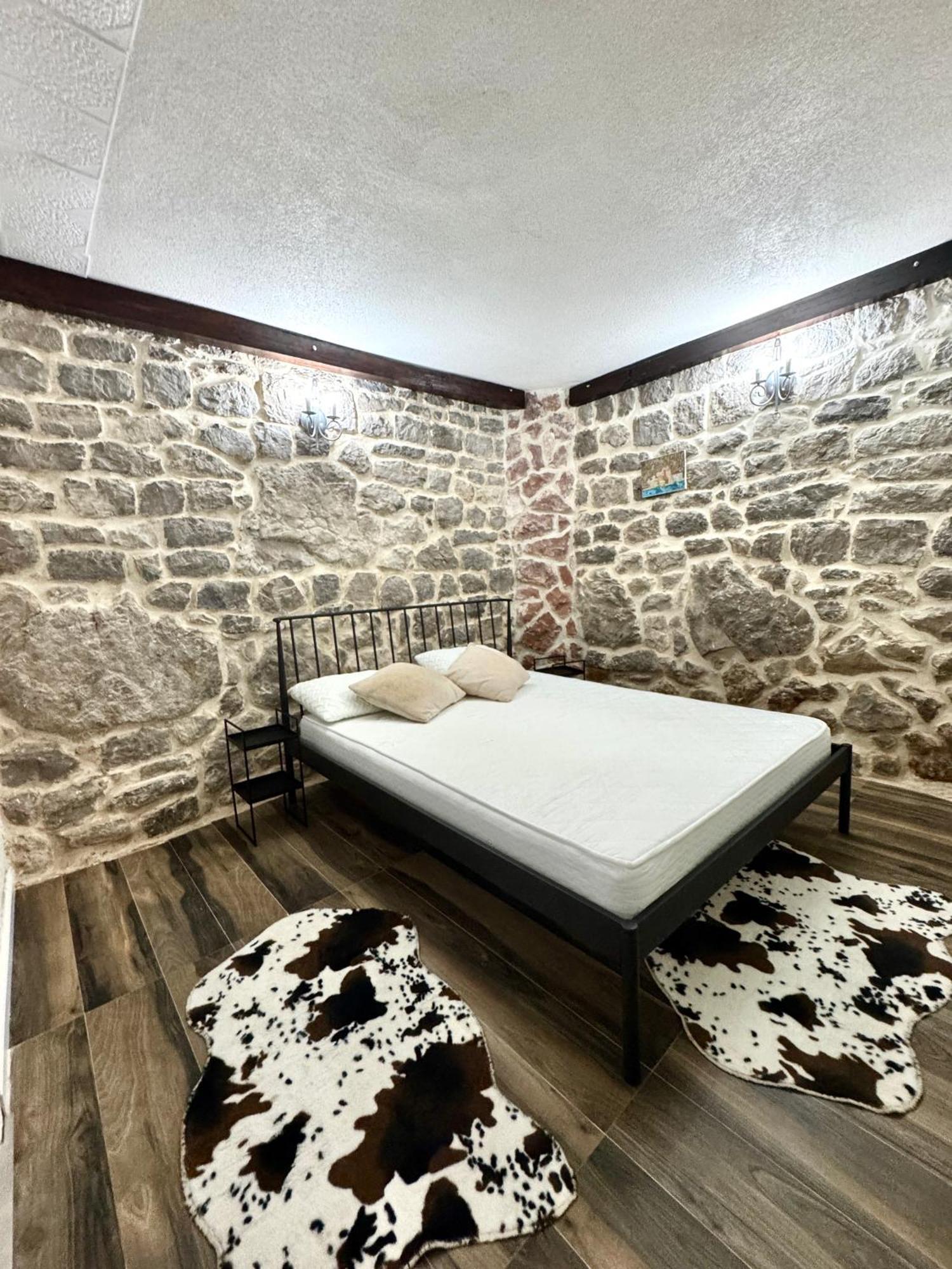 Apartamento Hearth Of Rose Herceg Novi Exterior foto
